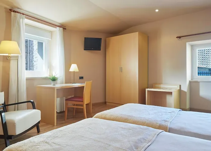 Hotel Iraipe Santuario De Arantzazu