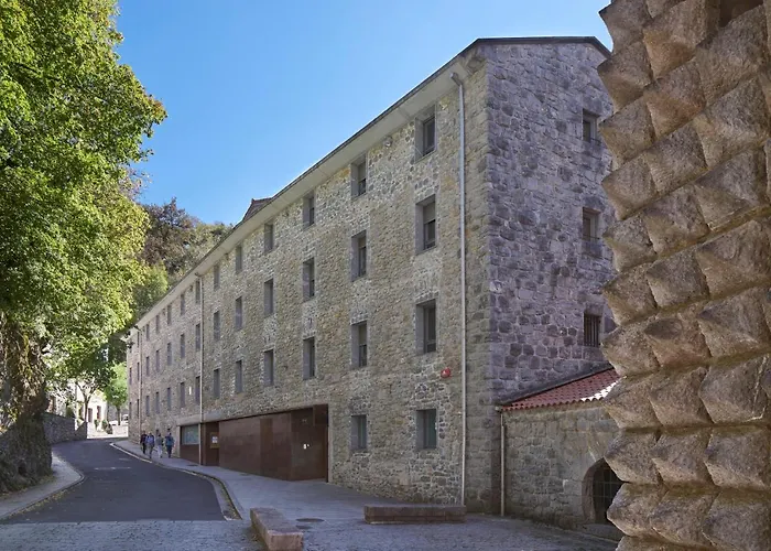 Hotel Iraipe Santuario De Arantzazu 3*