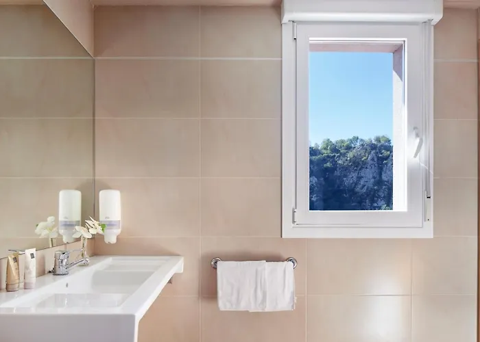 Hotel Iraipe Santuario De Arantzazu Oñate