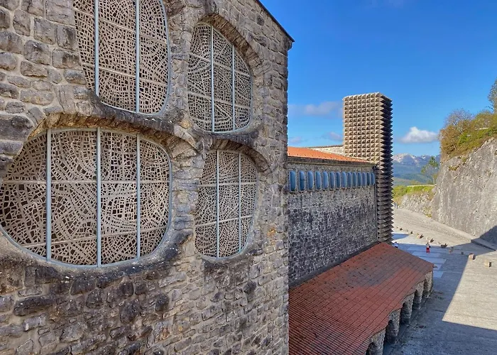 Hotel Iraipe Santuario De Arantzazu 3*