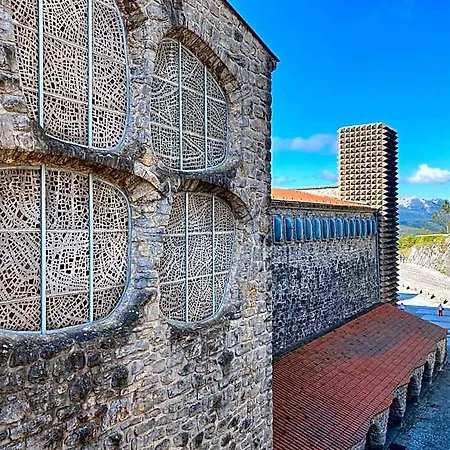 Iraipe Santuario De Arantzazu Hotel Oñate