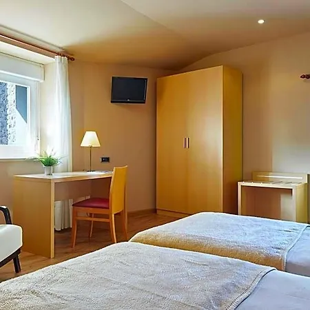 فندق Iraipe Santuario De Arantzazu 3*