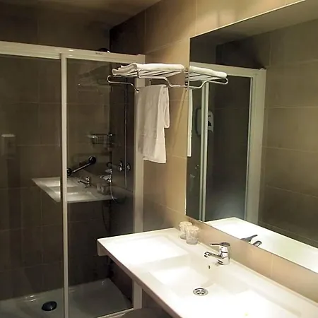 Hotel Iraipe Santuario De Arantzazu Oñate